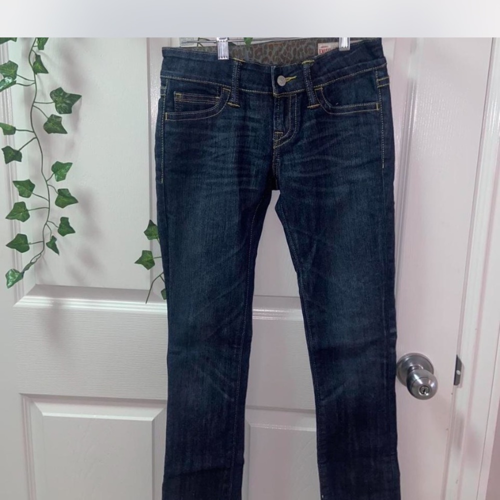 Evisu Jeans - Picture 5 of 5